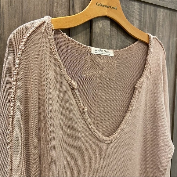We The Free People Small Sweater Loose Knit V Neck Exposed Seams - Picture 5 of 11